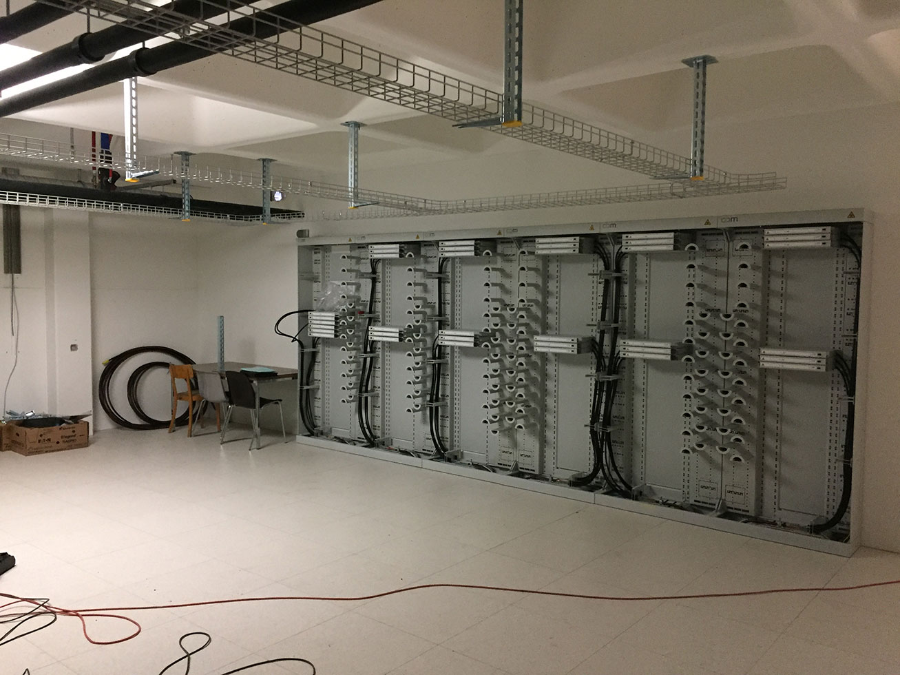 Une Approche Technique et Multidisciplinaire